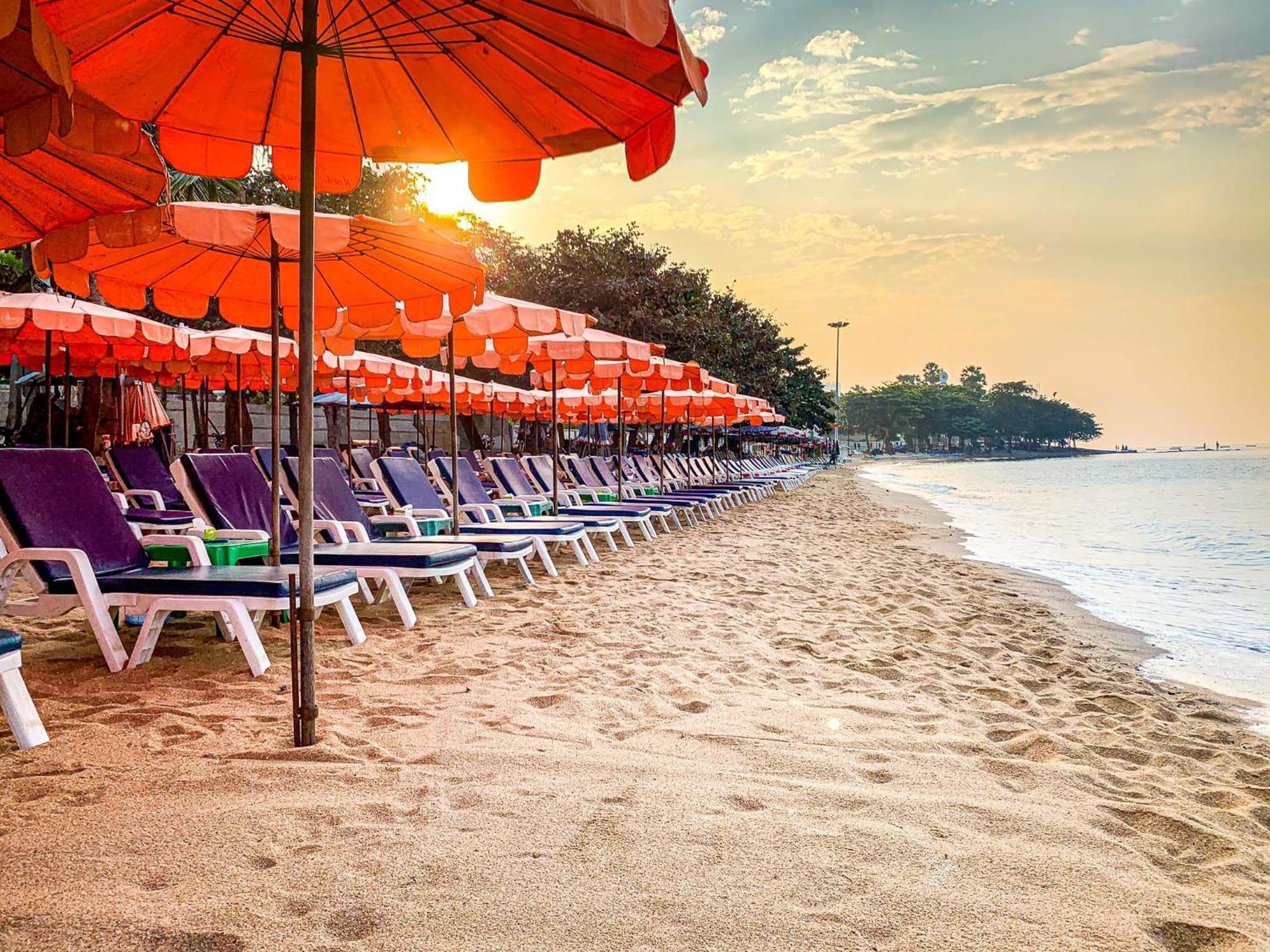 Central Pattaya Fully Equipped Condo Next To Beach 외부 사진